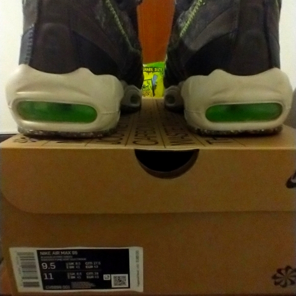 Mens Nike Air Max 95 - Picture 4 of 7